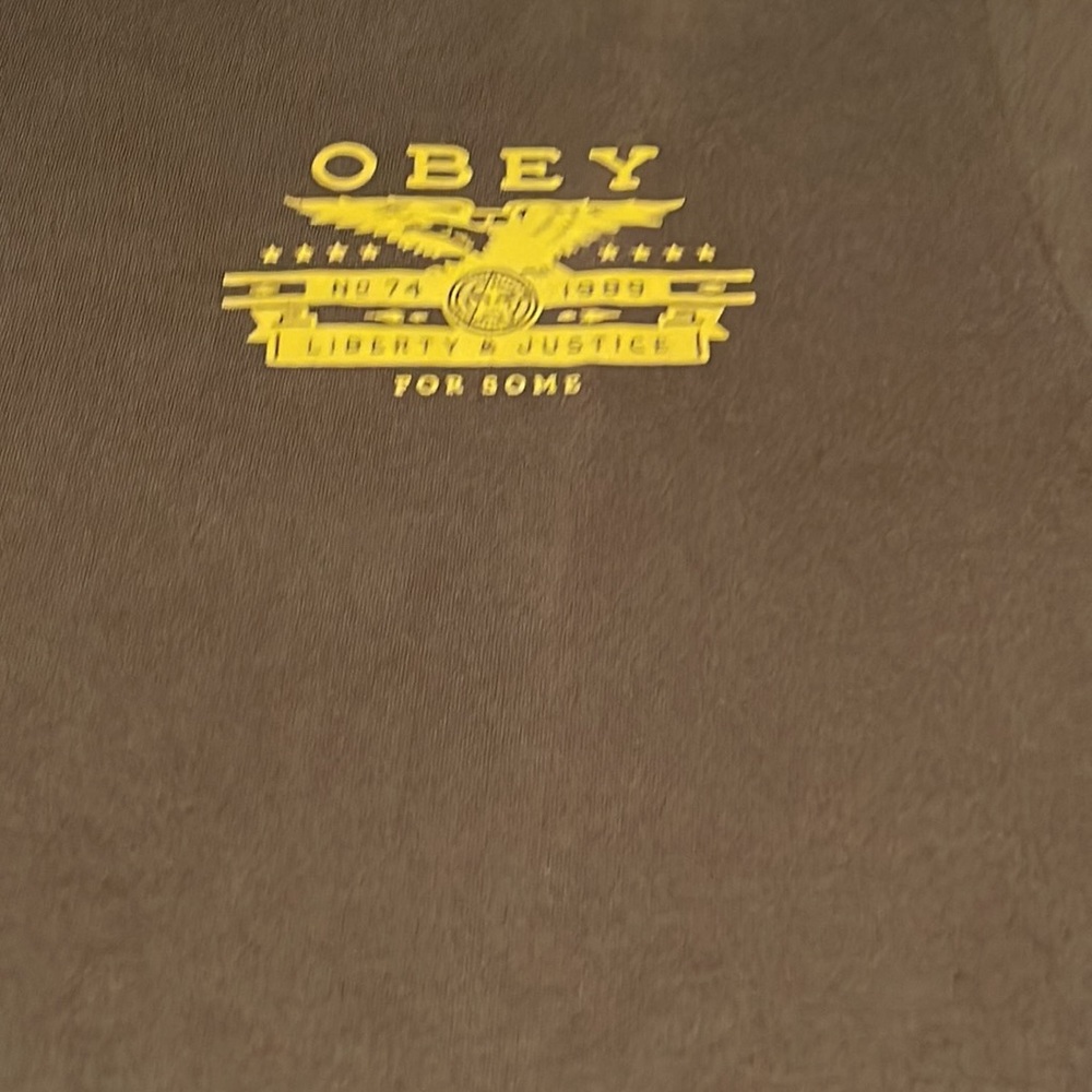 Nice t-shirt - Picture 2 of 3